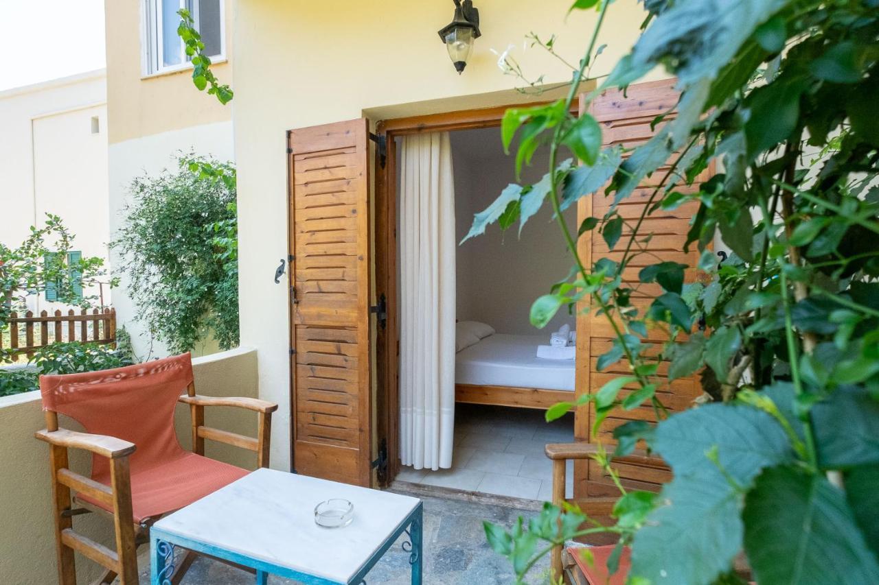 Irtakina Apartment Sougia Exterior foto
